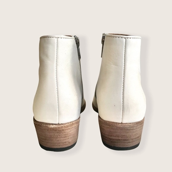 Frye Carson Piping Off-White Retro Chelsea Almond Toe Low Block Heel Ankle Boots - Picture 11 of 16